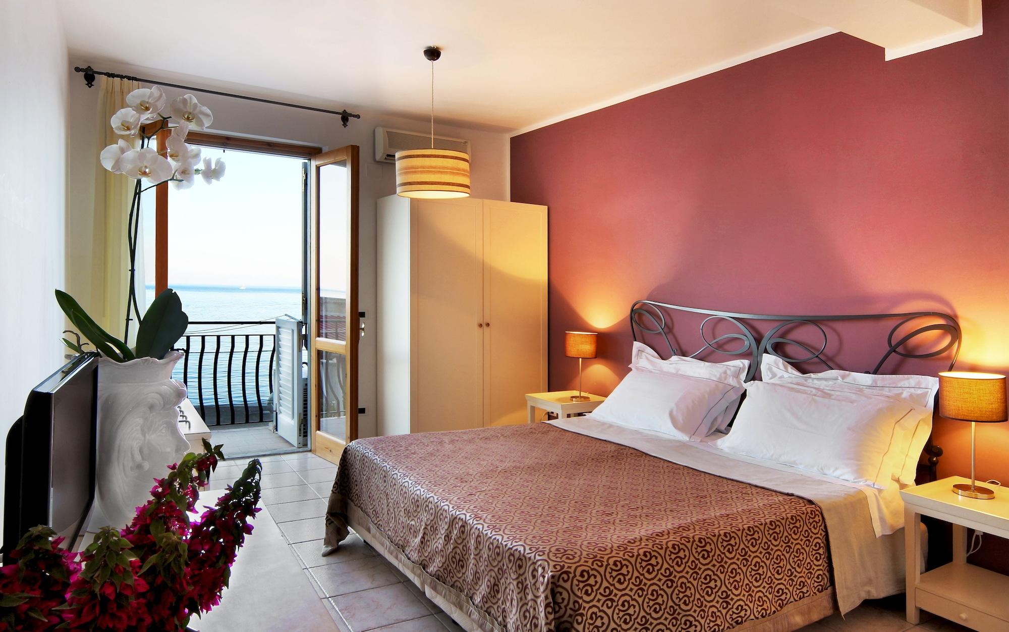 Hotel Amarea - Aeolian Charme Каннето Экстерьер фото