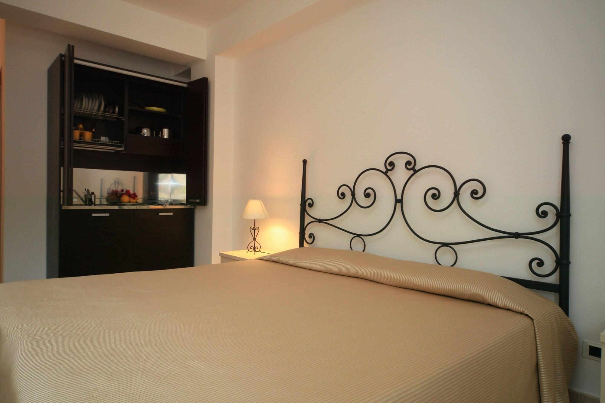 Hotel Amarea - Aeolian Charme Каннето Экстерьер фото